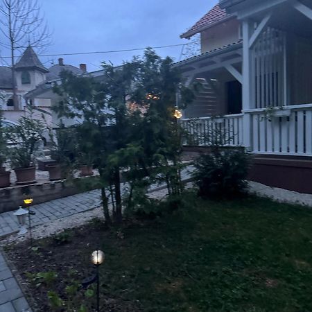 Hotel Szem-S Vendeghaz Balatonszárszó Exterior foto