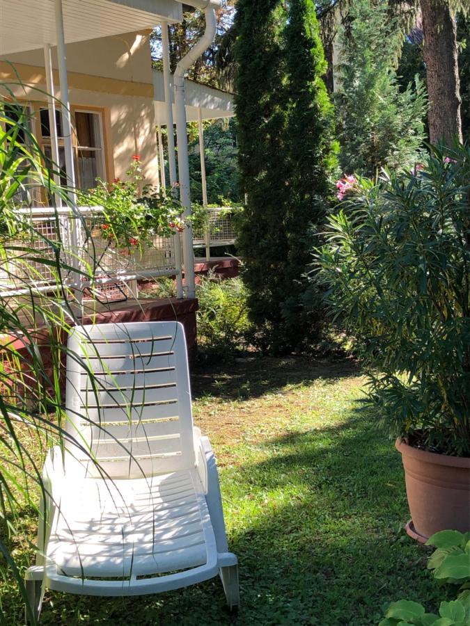 Hotel Szem-S Vendeghaz Balatonszárszó Exterior foto