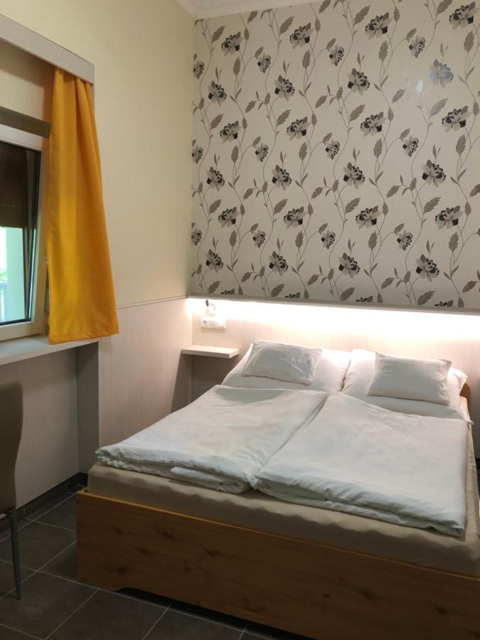 Hotel Szem-S Vendeghaz Balatonszárszó Exterior foto