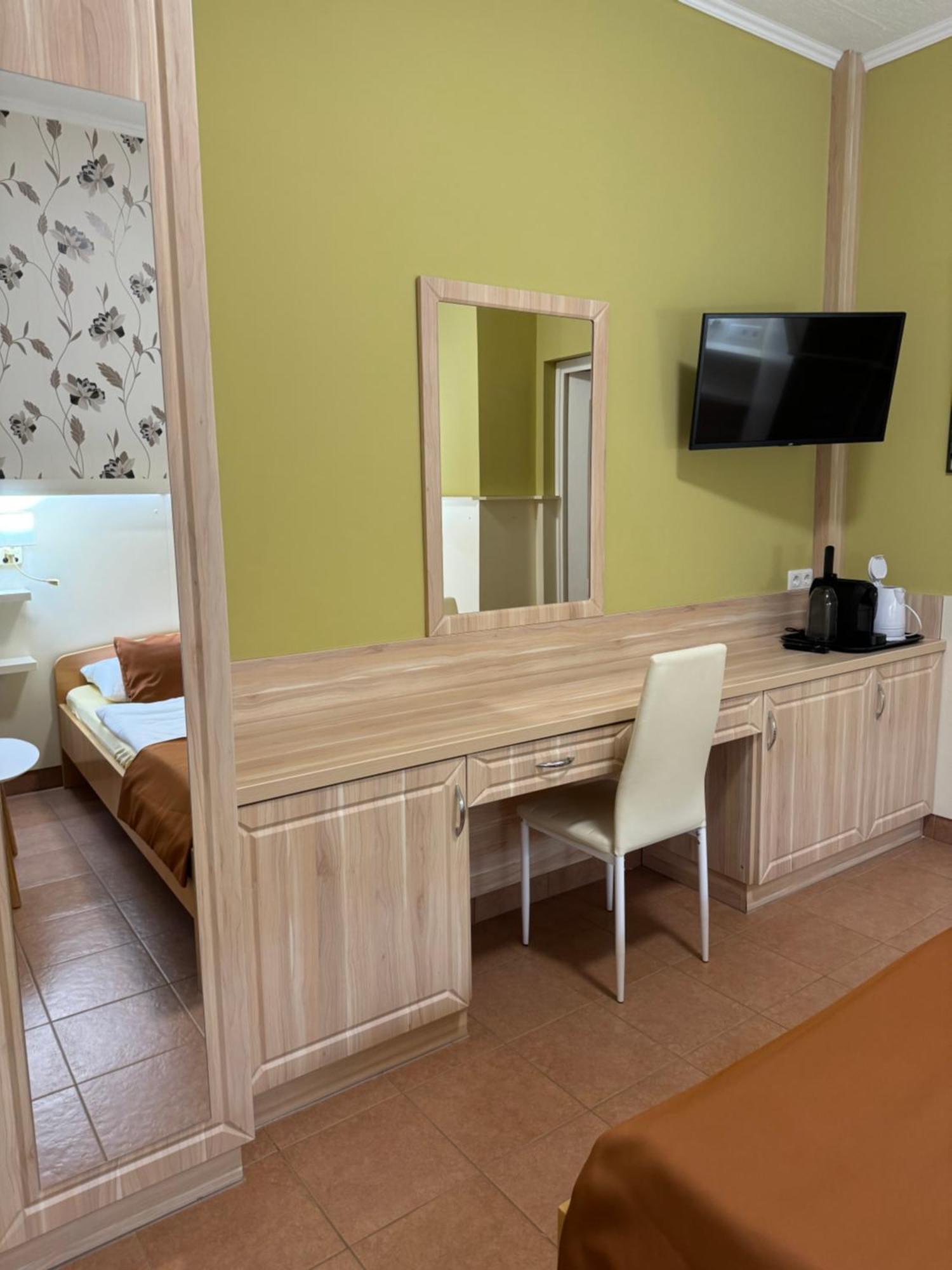 Hotel Szem-S Vendeghaz Balatonszárszó Exterior foto