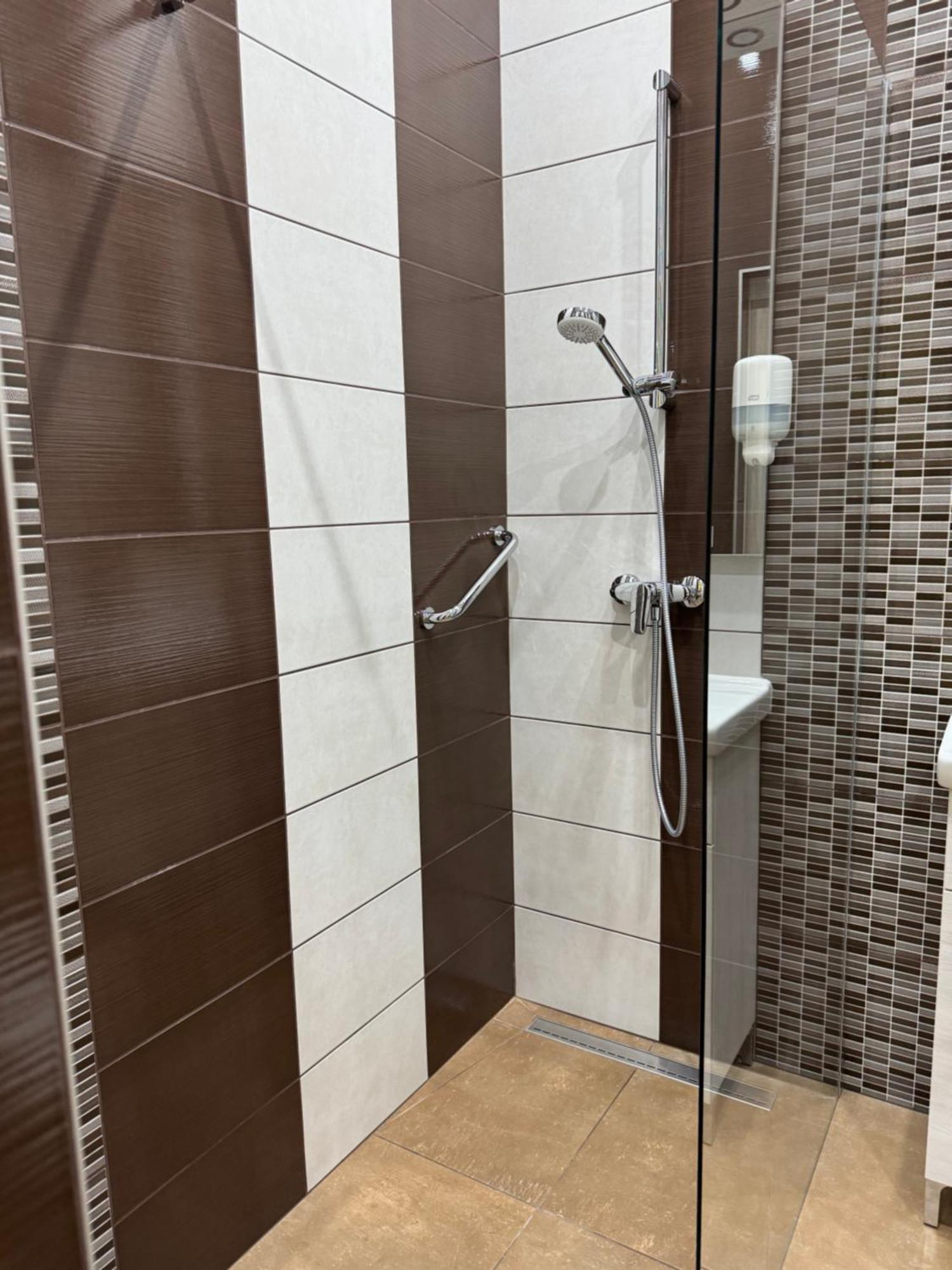 Hotel Szem-S Vendeghaz Balatonszárszó Exterior foto